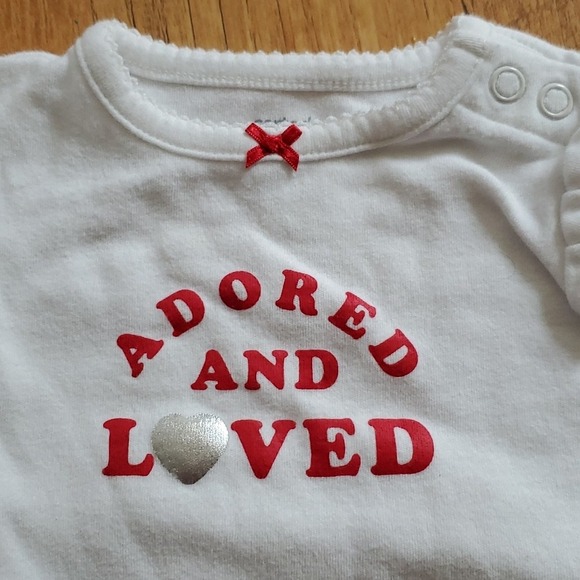 Carter's Girls 4 Piece Mix and Match Heart Outfit -Vest, onesie, Pants, Headband - Picture 12 of 14